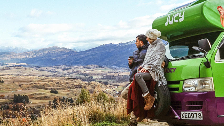 Camper in un paesaggio mozzafiato in Nuova Zelanda